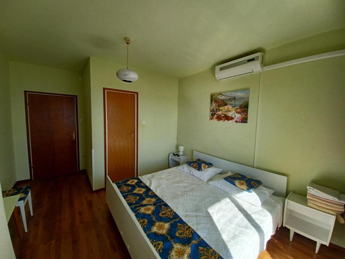 Guest House Djurdjica Dramalj Luaran gambar